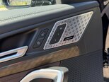 BMW iX1-13