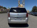 Opel Zafira-2