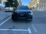 Audi Q8-20