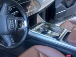 Audi Q8-7