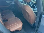 Audi Q8-11