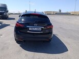Infiniti FX35-3