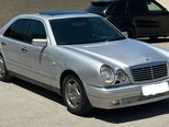 Mercedes E 320-9