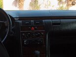 Mercedes E 230-3