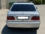 Mercedes E 320-5