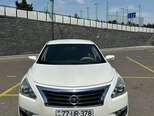 Nissan Altima-1