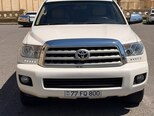 Toyota Sequoia-1