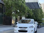 Hyundai Accent-1