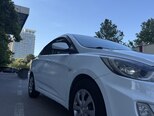 Hyundai Accent-5