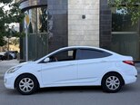 Hyundai Accent-3