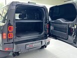 Land Rover Defender-8