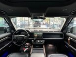 Land Rover Defender-12