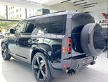 Land Rover Defender-7