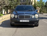 Mercedes E 230-1