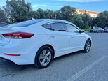 Hyundai Avante-5