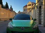 Mazda 2-1