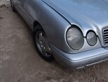 Mercedes E 230-1
