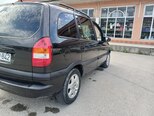 Opel Zafira-11