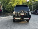 Mitsubishi Pajero-9