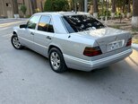 Mercedes 300 D-9