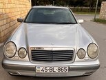 Mercedes E 240-1