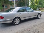 Mercedes E 240-6