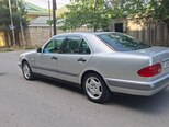 Mercedes E 240-10