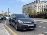 Toyota Prius V-2