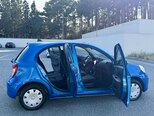 Nissan Micra-12