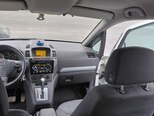Opel Zafira-16