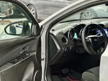 Chevrolet Cruze-12