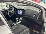 Chevrolet Cruze-13