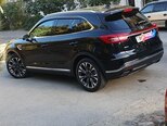 Hongqi HS5-4