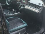 Hongqi HS5-8