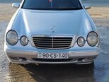 Mercedes E 230-1