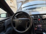 Mercedes E 240-18