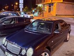 Mercedes E 200-1