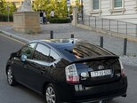 Toyota Prius-5