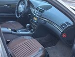 Mercedes E 270-9