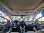Chevrolet Cruze-12