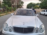 Mercedes E 220-1