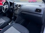 Volkswagen Polo-14