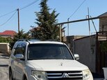 Mitsubishi Pajero-2