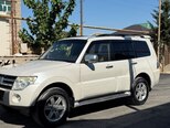 Mitsubishi Pajero-5
