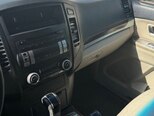 Mitsubishi Pajero-12