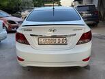 Hyundai Accent-3