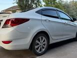 Hyundai Accent-7