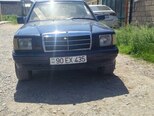 Mercedes 190-1
