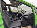 Ford Fiesta-12