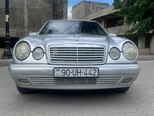 Mercedes E 230-1